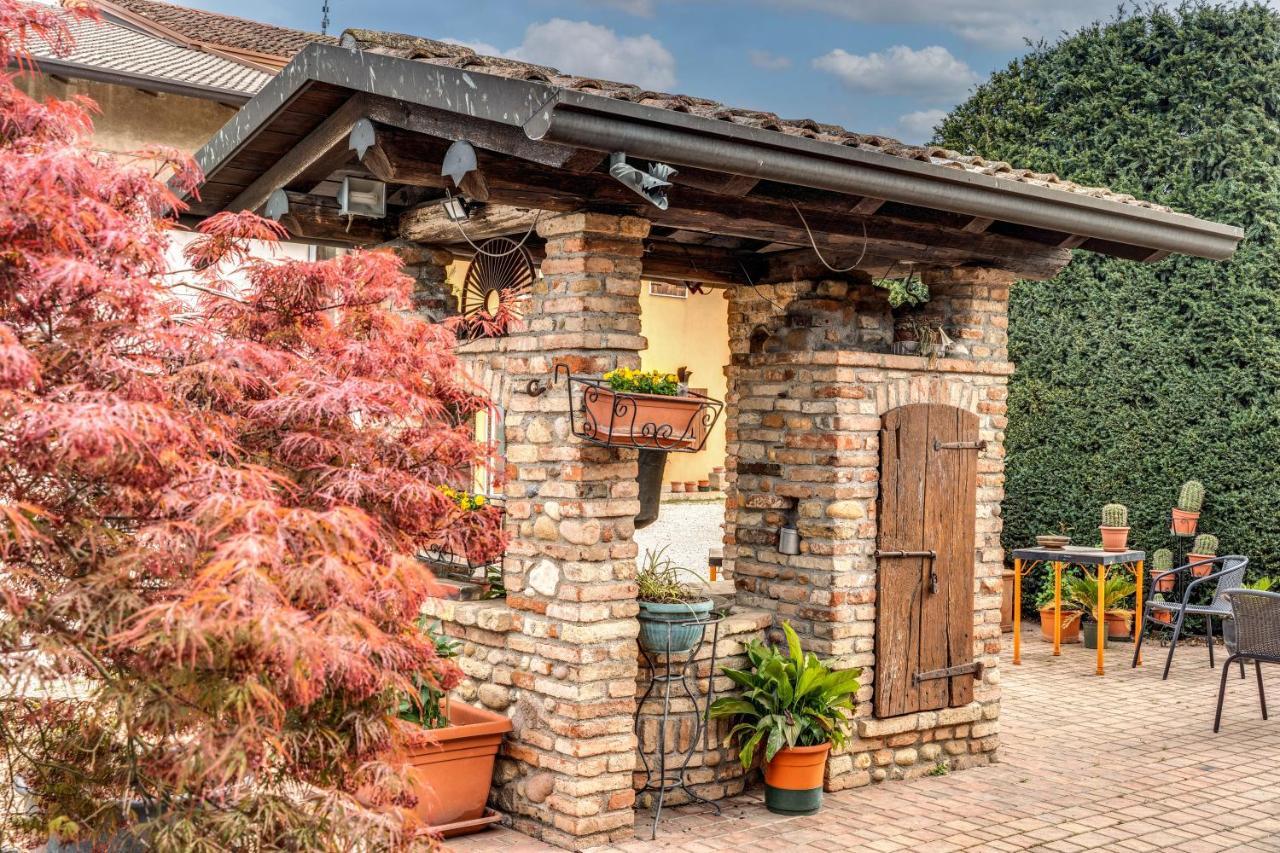 קסטיליונה דלה סטיביירה Agriturismo Pozzo Fiorito מראה חיצוני תמונה