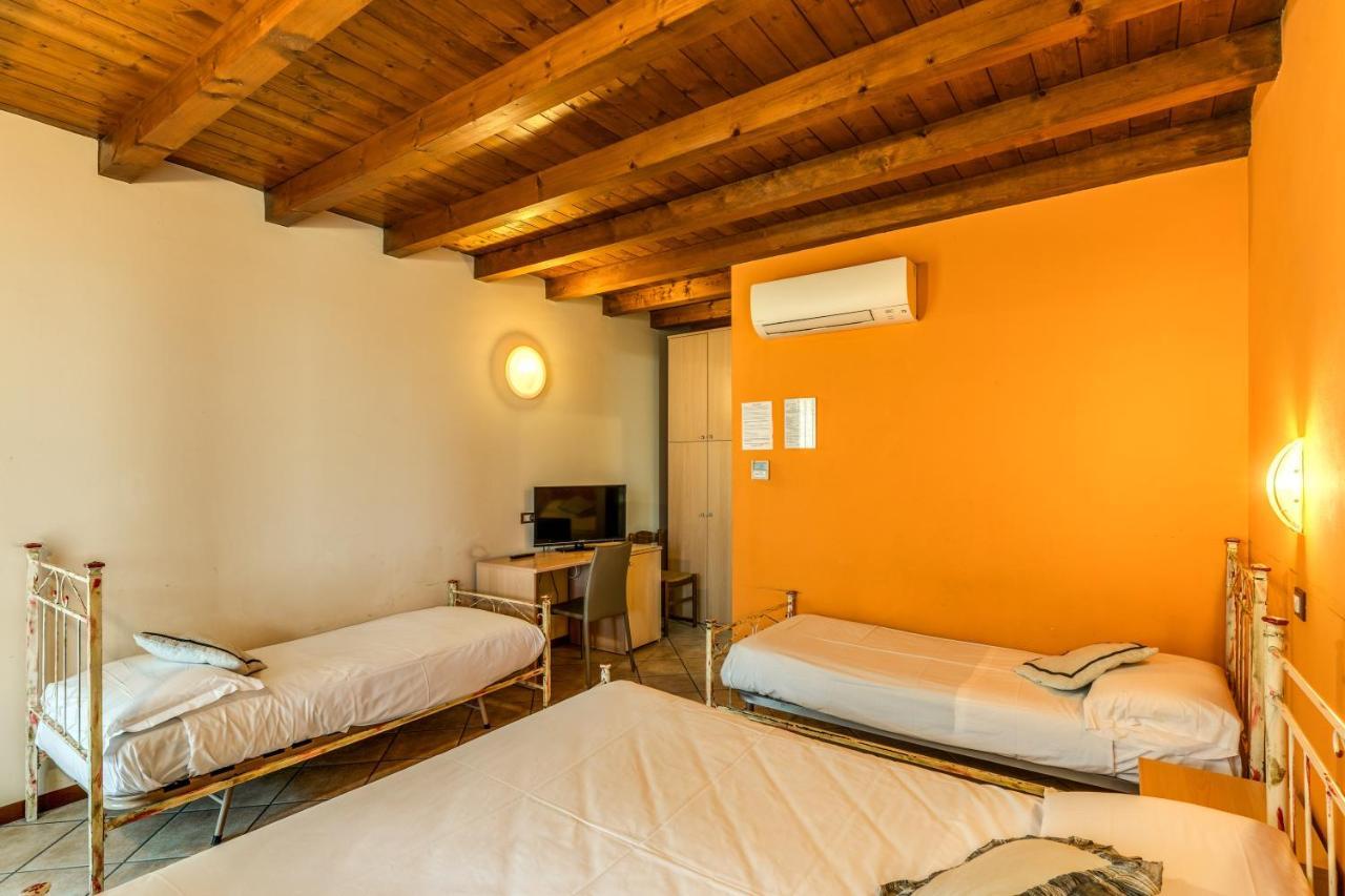 קסטיליונה דלה סטיביירה Agriturismo Pozzo Fiorito מראה חיצוני תמונה