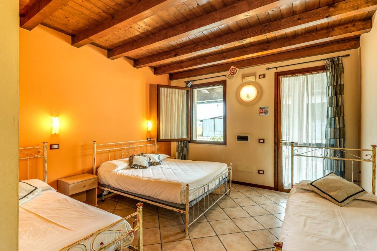 קסטיליונה דלה סטיביירה Agriturismo Pozzo Fiorito מראה חיצוני תמונה