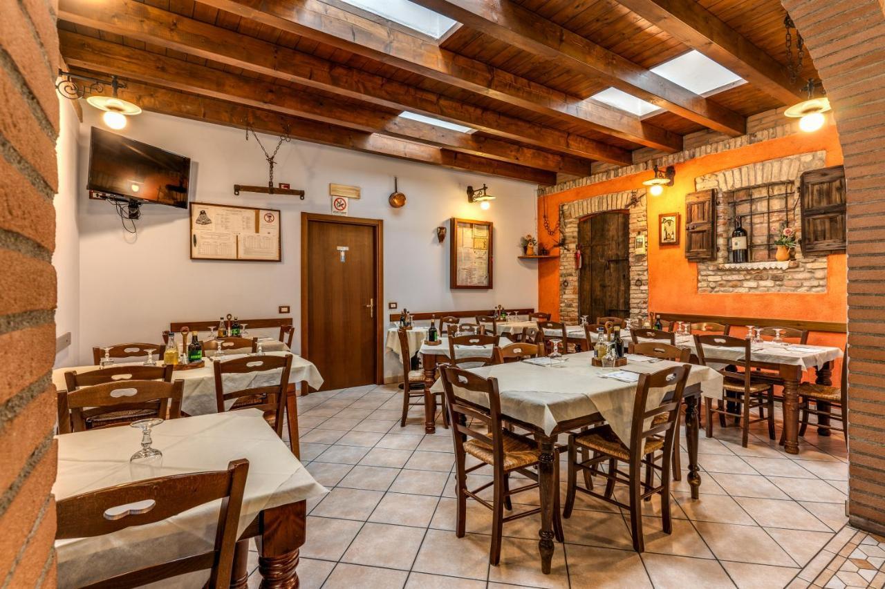 קסטיליונה דלה סטיביירה Agriturismo Pozzo Fiorito מראה חיצוני תמונה