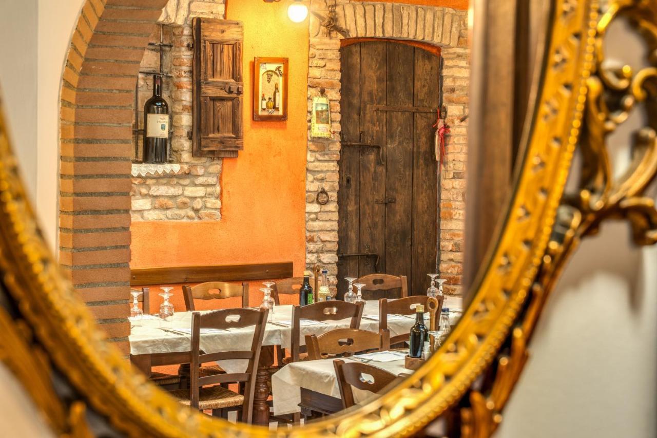 קסטיליונה דלה סטיביירה Agriturismo Pozzo Fiorito מראה חיצוני תמונה