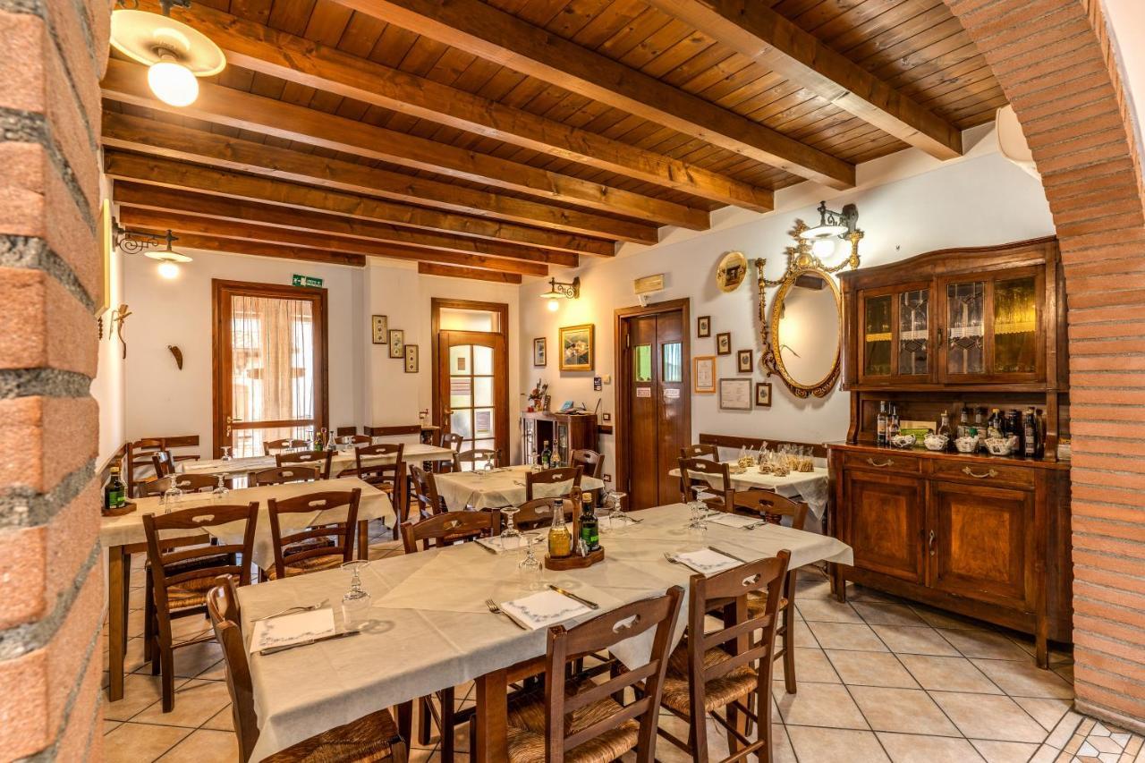 קסטיליונה דלה סטיביירה Agriturismo Pozzo Fiorito מראה חיצוני תמונה