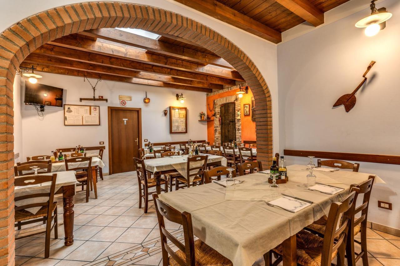 קסטיליונה דלה סטיביירה Agriturismo Pozzo Fiorito מראה חיצוני תמונה
