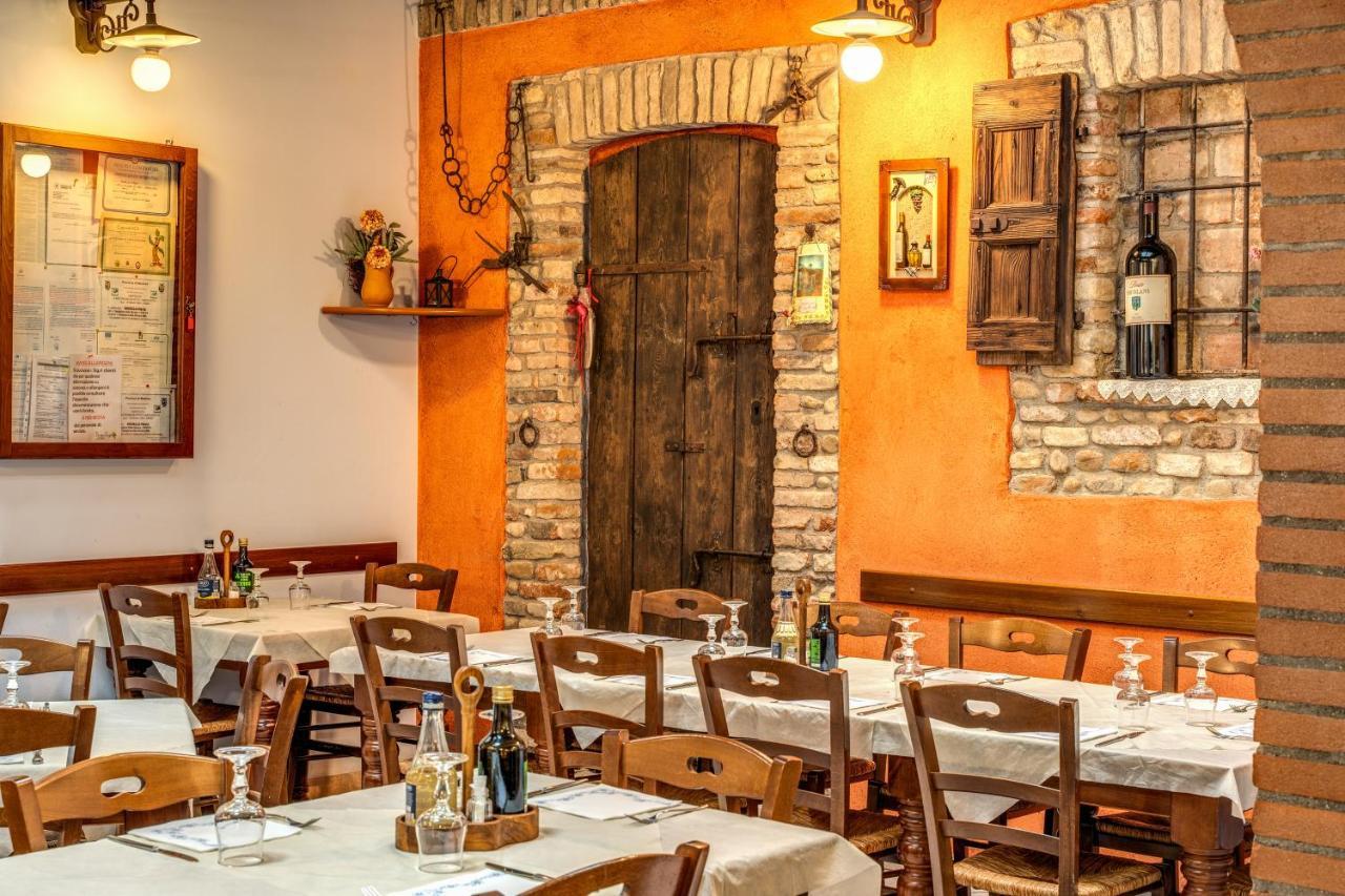 קסטיליונה דלה סטיביירה Agriturismo Pozzo Fiorito מראה חיצוני תמונה